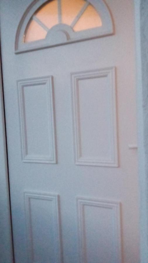 Double Room With Shared Bathroom Split Exterior foto